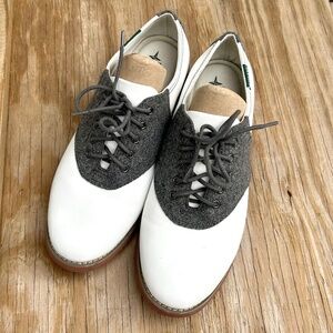 Pristine Eastland Sadie Saddle Shoes w Gray Flannel 9